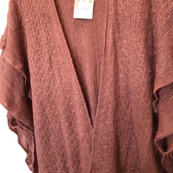 Mauve shawl/poncho sweater - Picture 3 of 3